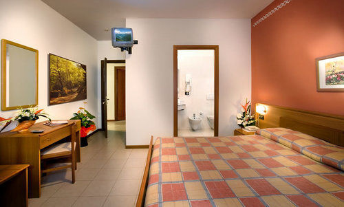 Boario Terme Albergo Il Castellino מראה חיצוני תמונה